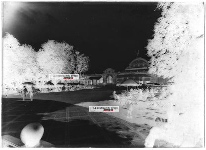 Plaque verre photo ancienne négatif noir et blanc 13x18 cm casino de Vichy