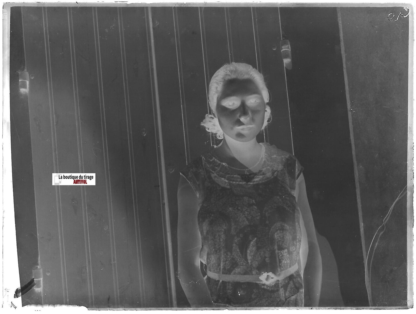 Portrait féminin, Plaque verre photo ancienne, négatif noir & blanc 9x12 cm