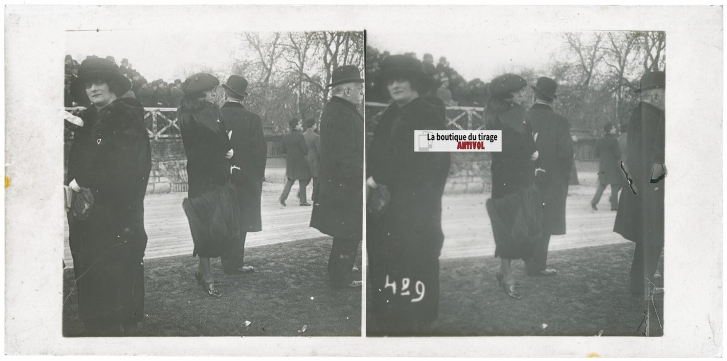 Scène de vie, Longchamp, Paris, plaque verre stéréoscopique, positif 8,5x17 cm