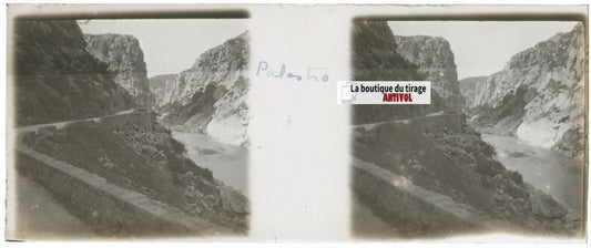 Gorges Palestro Algérie, Plaque verre stéréo, positif noir & blanc 4,5x10,7 cm