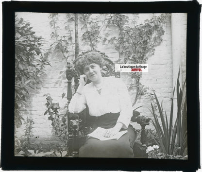 Portrait d’une femme, photo plaque verre, noir & blanc, positif 8,5x10 cm
