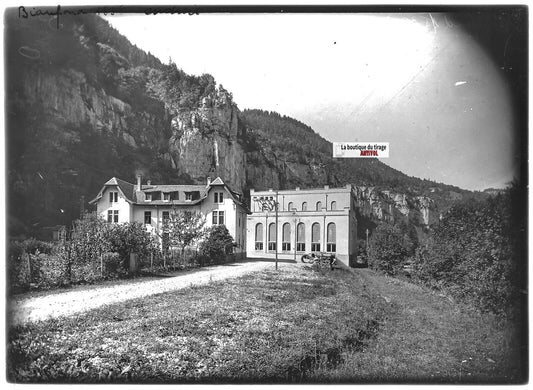 Plaque verre photo ancienne positif noir et blanc 13x18 cm Refrain usine eau