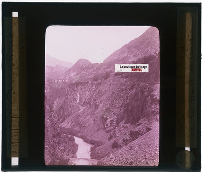 Rampe des Commères, photo J. Moulin, plaque verre, couleur, positif 8,5x10 cm