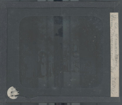 Samaritaine au puits, photo plaque verre, noir & blanc, positif 8,5x10 cm