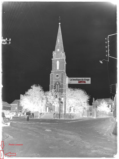 Plaque verre photo ancienne négatif noir et blanc 13x18 cm église Vihiers France