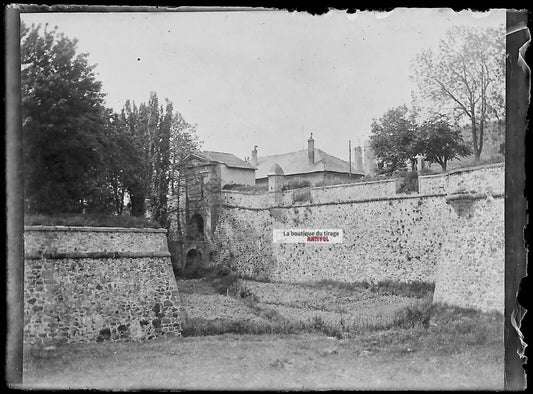 Plaque verre photo ancienne négatif noir et blanc 6x9 cm fort Mont-Louis France - La Boutique Du Tirage 