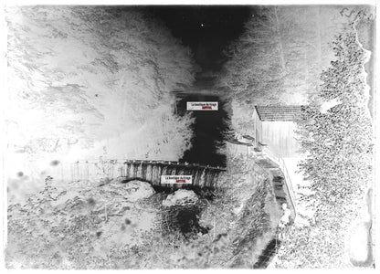 Plaque verre photo ancienne négatif noir et blanc 13x18 cm Vagney eau pêcheur