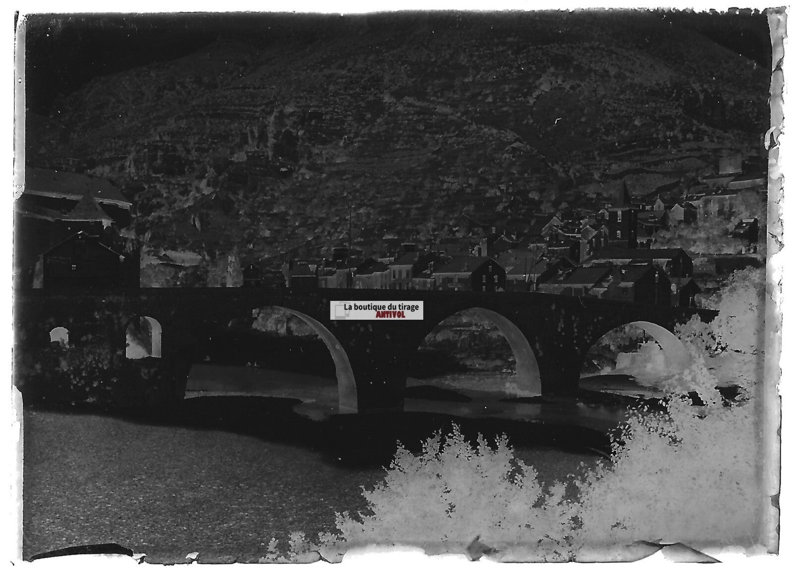 Sainte-Enimie, Plaque verre photo ancienne négatif noir et blanc 6x9 cm