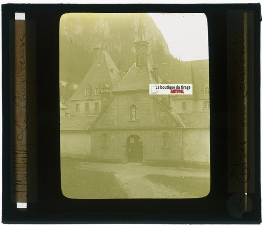 Grande Chartreuse, photo J. Moulin, plaque verre, couleur, positif 8,5x10 cm