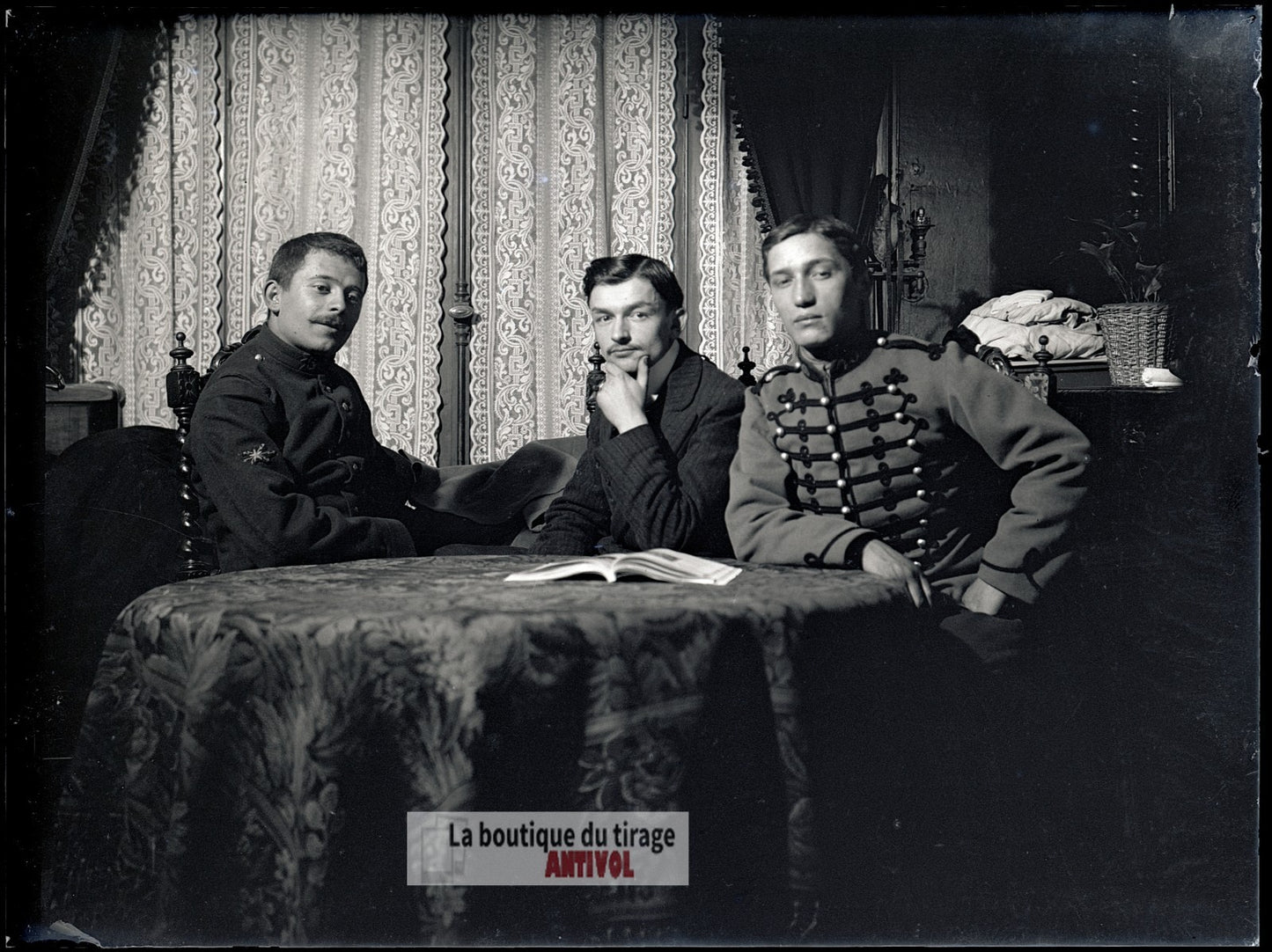 Jeunes militaires, Paris 1910, plaque verre, photo ancienne, négatif 9x12 cm