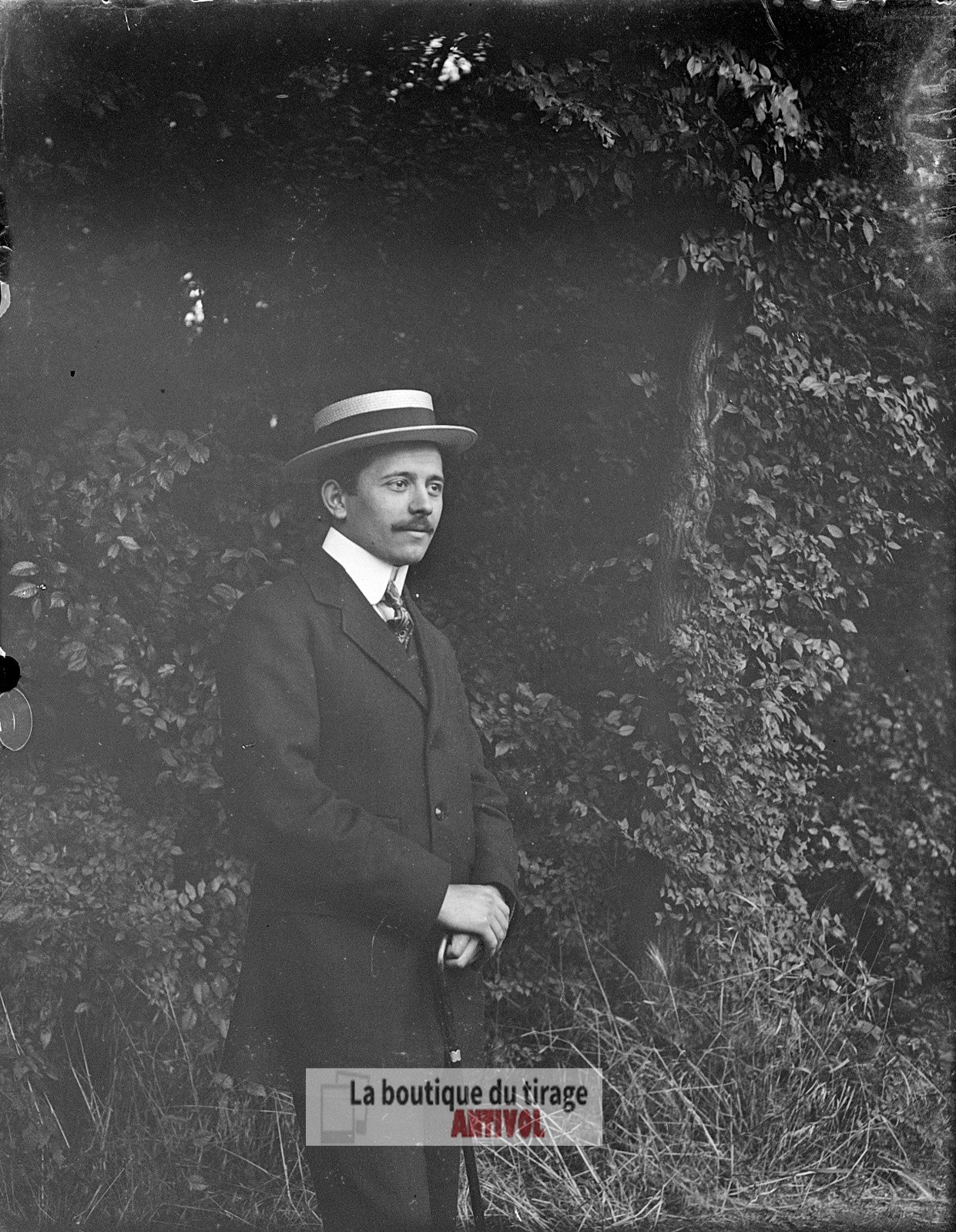 Homme, personnage, promenade, plaque verre, photo ancienne, négatif 9x12 cm