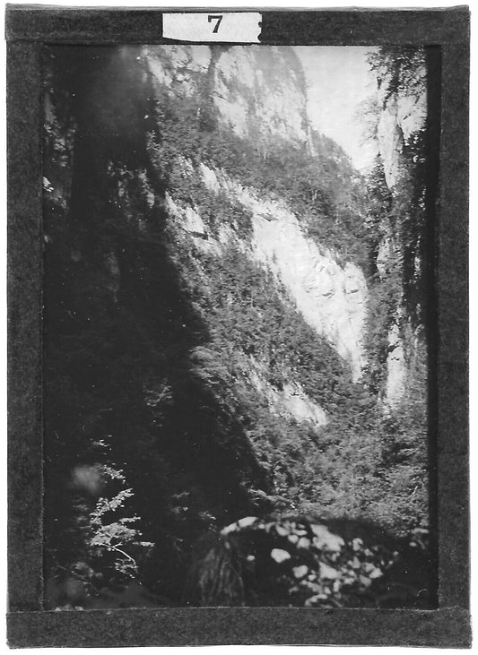 Plaque verre photo ancienne positif noir et blanc 6x9 cm Pays Basque