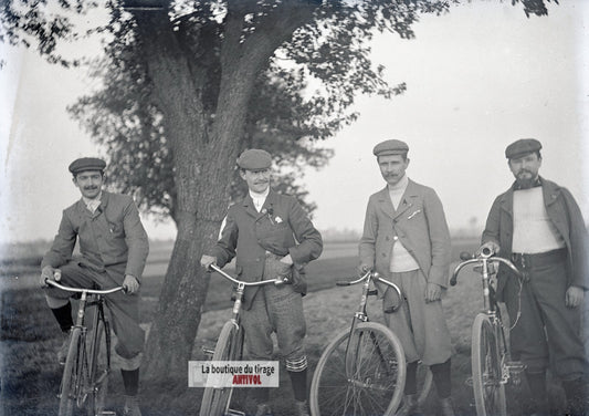Cyclistes campagne, vélos France, plaque verre photo ancienne, négatif 9x12 cm