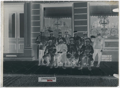 Officiers devant un café, Nancy, plaque verre, photo ancienne, négatif 9x12 cm