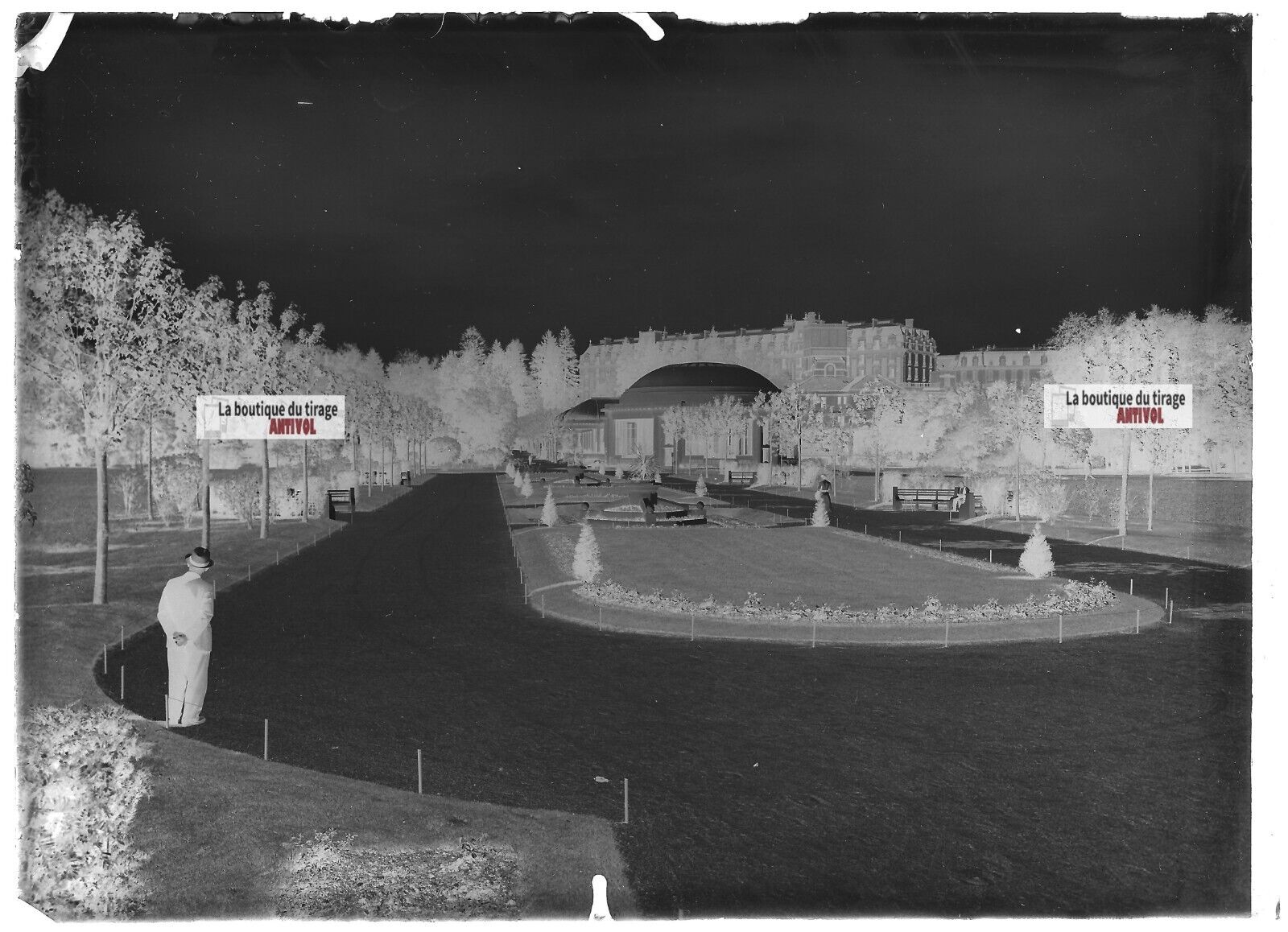 Plaque verre photo ancienne négatif noir et blanc 13x18 cm Vittel galerie therme