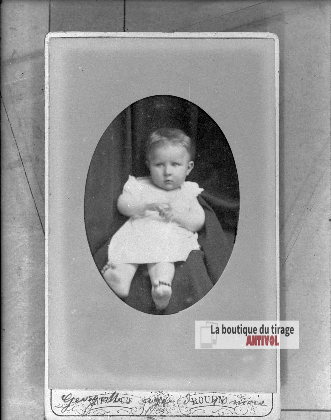 Portrait d'un nourrisson en robe, plaque verre photo ancienne, négatif 9x12 cm