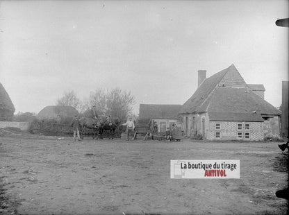 Ferme rurale avec chevaux, plaque verre photo ancienne, négatif 9x12 cm