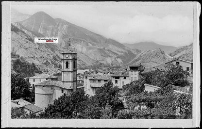 Plaque verre photo, négatif noir & blanc 9x14 cm, Puget-Théniers, village