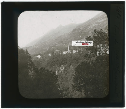 Luz-Saint-Sauveur, Pyrénées, photo plaque verre, noir & blanc, positif 8,5x10 cm