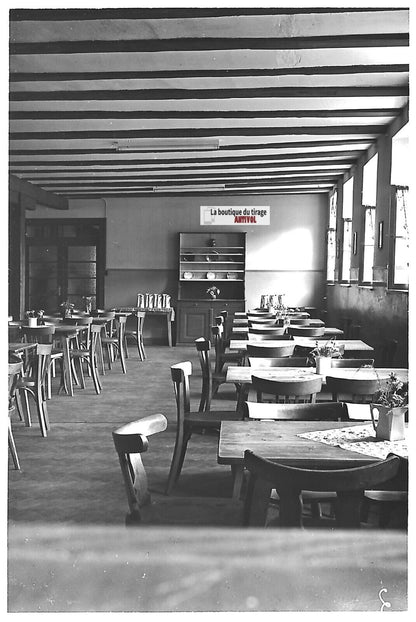 Plaque verre photo ancienne positif noir et blanc 13x18 cm restaurant France