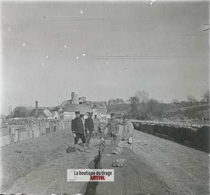 Stockage matériel munitions, WW1, plaque verre photo ancienne stéréo 6x13 cm