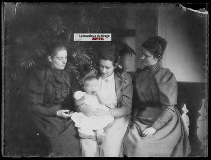 Plaque verre photo ancien négatif noir et blanc 9x12 cm famille France femmes