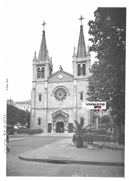 Plaque verre photo positif noir et blanc 13x18 cm Vichy église Saint-Louis