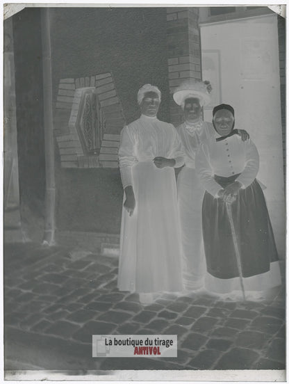 Marie Douet et sa famille, France, plaque verre, photo ancienne, négatif 9x12 cm