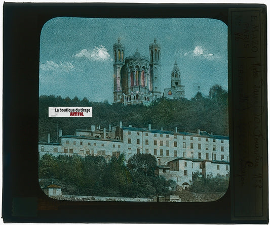 Basilique Notre-Dame de Fourvière Lyon, plaque ancienne verre couleur, 8,5x10 cm