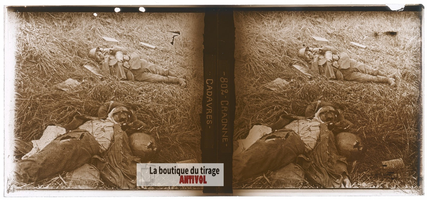 Craonne, cadavres, guerre WW1, plaque verre photo ancienne stéréo 6x13 cm