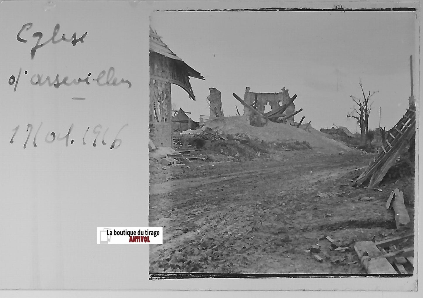 Assevillers église, Plaque verre stéréo, positif ancien noir & blanc 4,5x10,7 cm