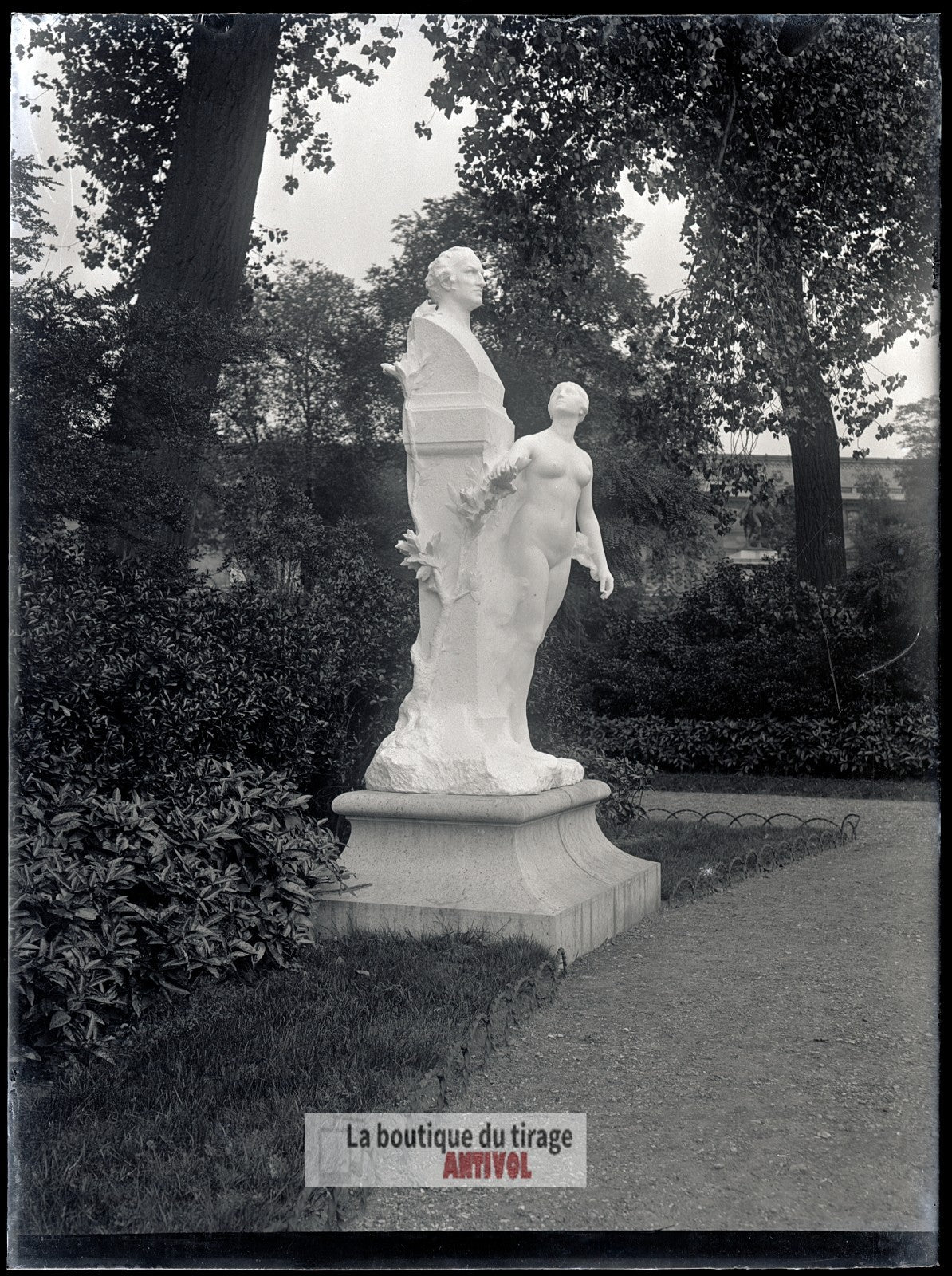 Paris, Square Gambetta, Houdon, plaque verre, photo ancienne, négatif 9x12 cm