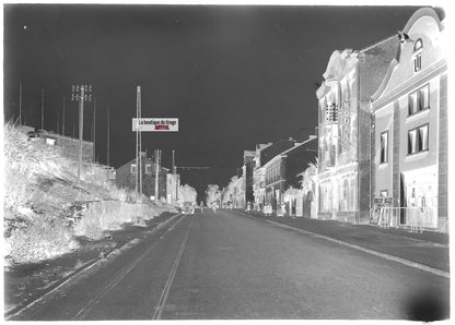 Plaque verre photo ancienne négatif noir et blanc 13x18 cm ville, voiture
