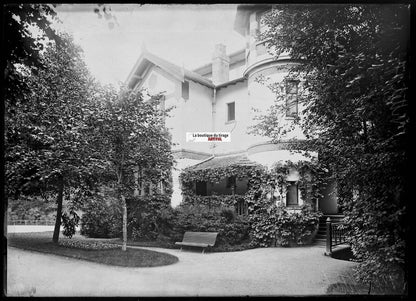 Plaque verre photo ancienne négatif noir et blanc 13x18 cm Vittel maison vintage