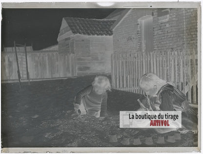 Jeux d'enfants, Berck-Plage, plaque verre photo ancienne, négatif 9x12 cm