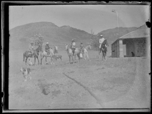 Plaque verre photo ancienne noir et blanc négatif 9x12 cm chevaux désert hommes