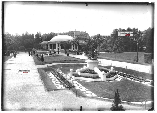 Plaque verre photo ancienne positif noir et blanc 13x18 cm Vittel Vosges ancien 