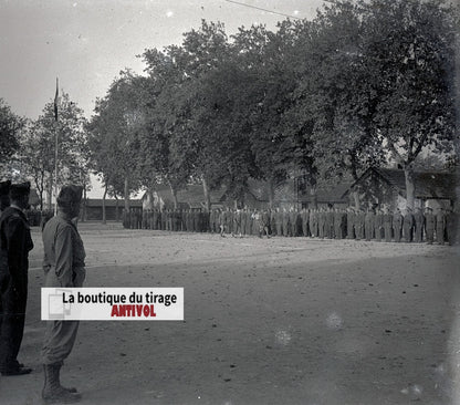 Camp du Ruchard, soldats, plaque verre, photo ancienne, négatif N&B 6x13 cm