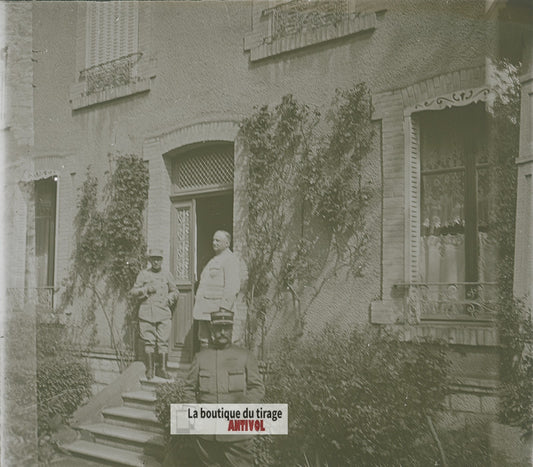 Maison, soldats, guerre WW1, plaque verre photo ancienne stéréo 6x13 cm