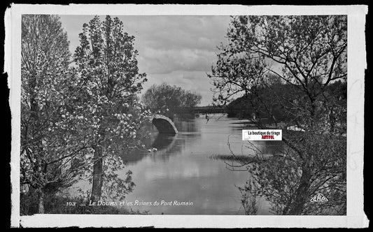 Plaque verre vintage négatif noir & blanc 9x14 cm, ruine pont Romain, Doubs