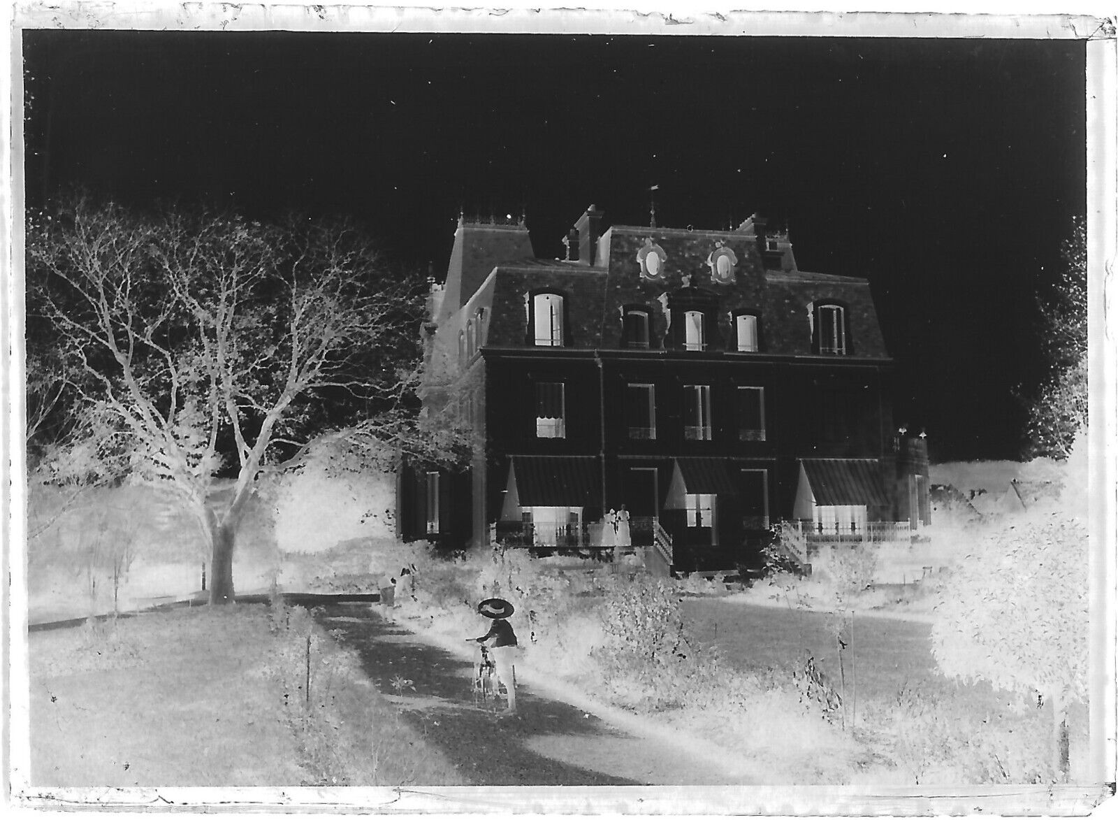 Plaque verre photo ancienne négatif noir et blanc 6x9 cm Bailly château famille - La Boutique Du Tirage 