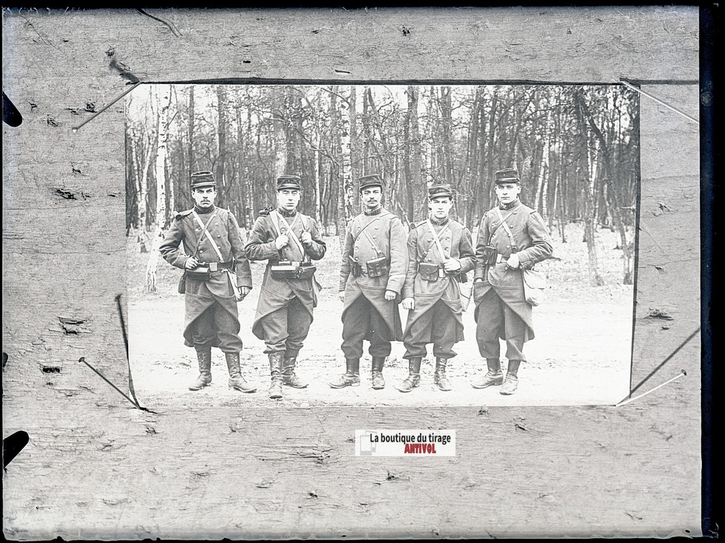 Jeunes soldats en manœuvre, plaque verre, photo ancienne, négatif N&B 9x12 cm