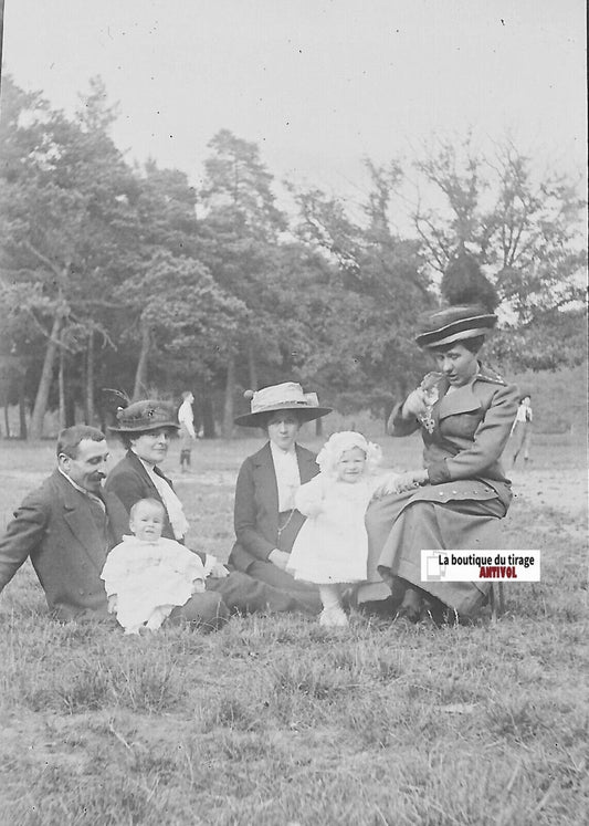 Famille, diptyque, Plaque verre photo ancienne, négatif noir & blanc 9x12 cm