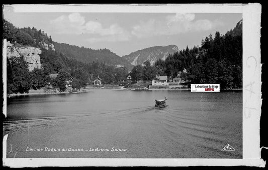 Plaque verre photo vintage, négatif noir & blanc 9x14 cm, Doubs, bateau Suisse