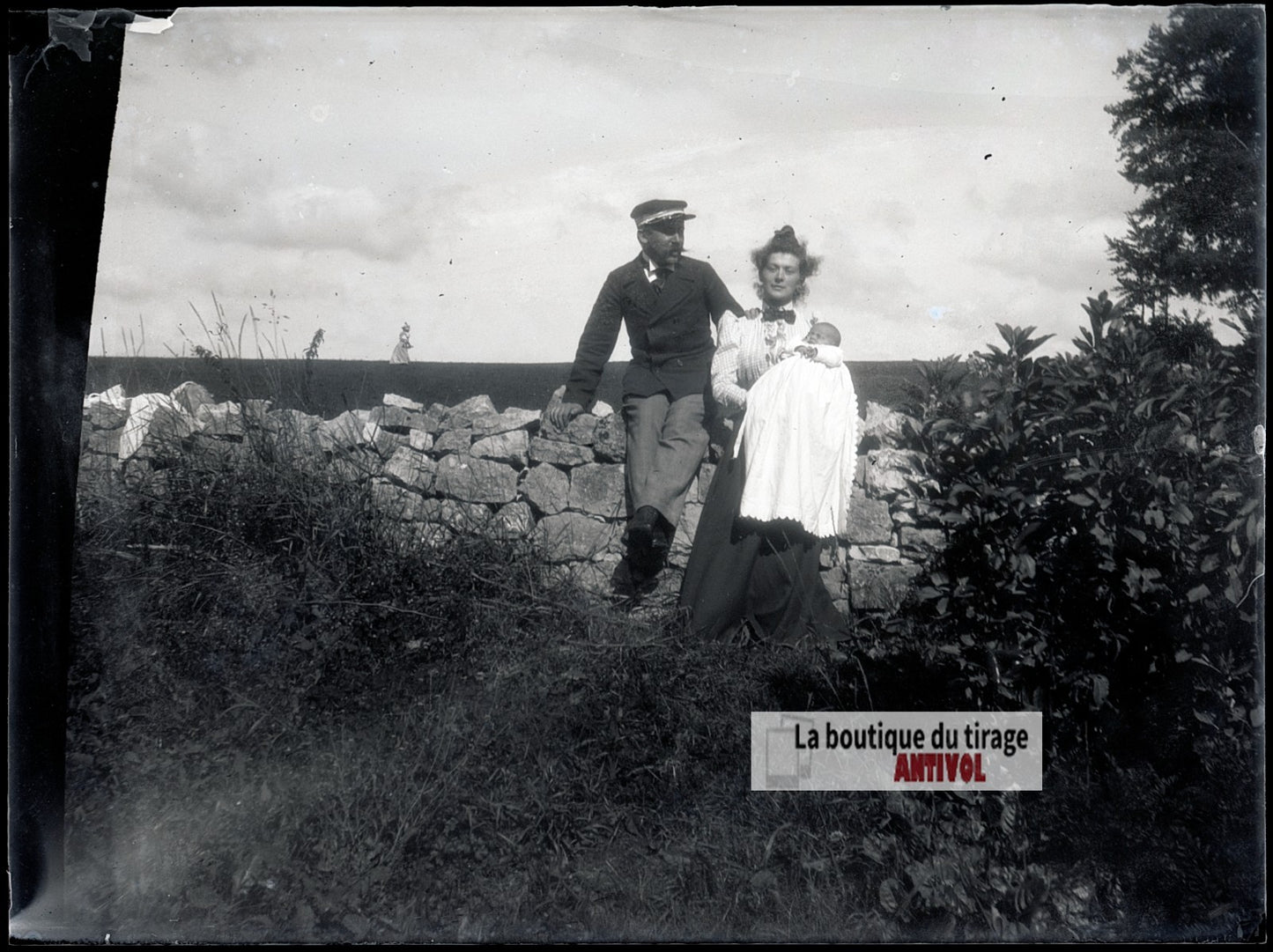Couple avec nourrisson, famille, plaque verre photo ancienne, négatif 9x12 cm