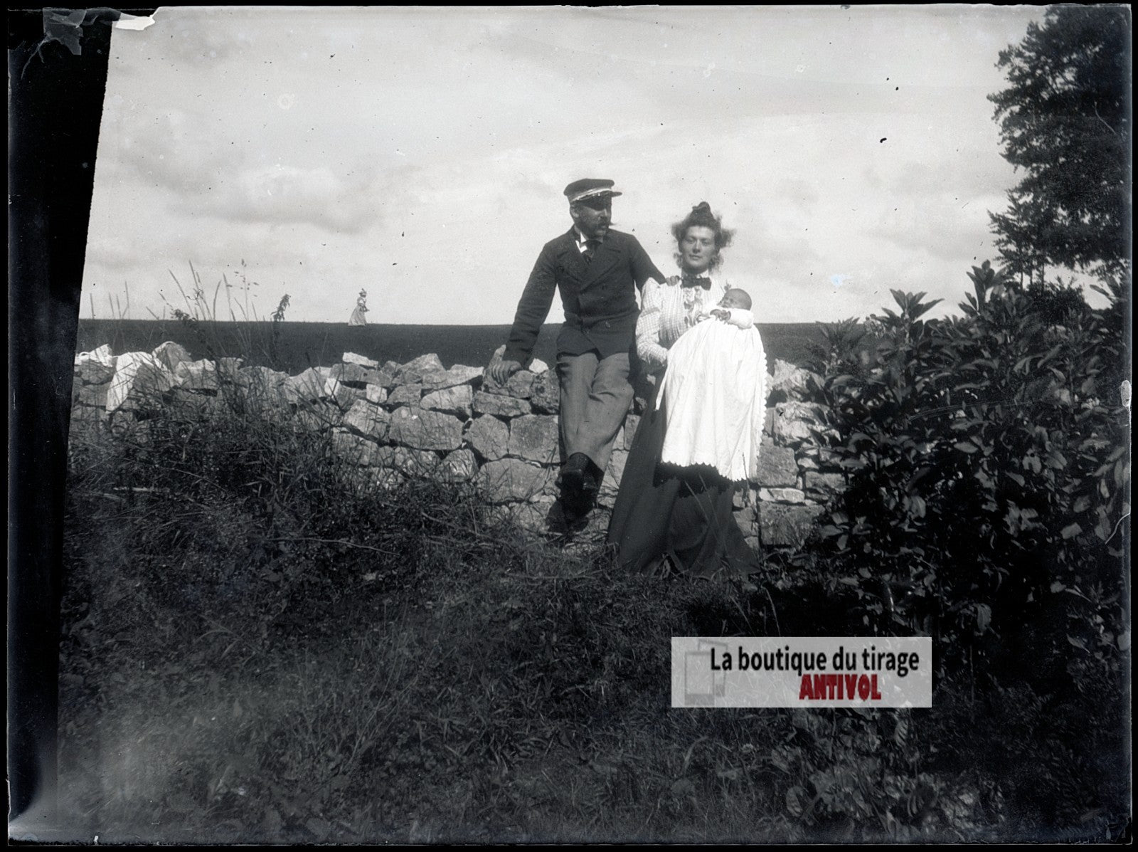 Couple avec nourrisson, famille, plaque verre photo ancienne, négatif 9x12 cm