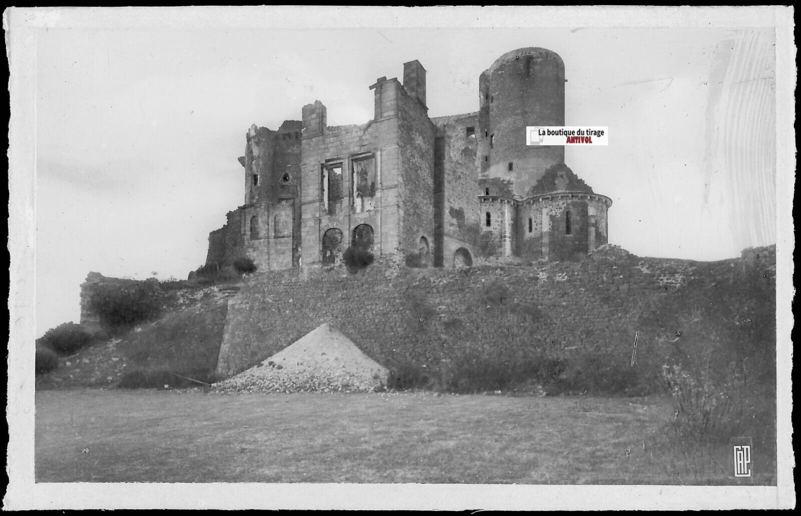 Plaque verre photo ancienne, négatif noir & blanc 9x14 cm, Murols, château ruine