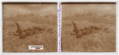 Fleury, grenadier allemand tué, WW1, plaque verre, photo ancienne stéréo 6x13 cm