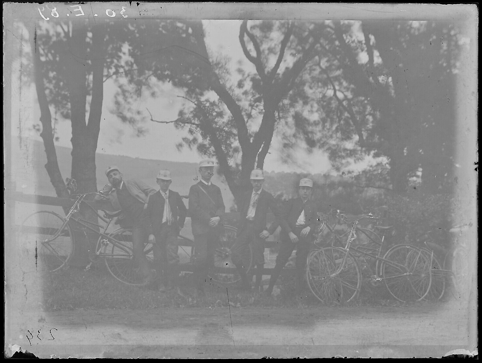 Belgique, bateaux, vélos, motos, photo plaque verre, lot de 14 négatifs 9x12 cm