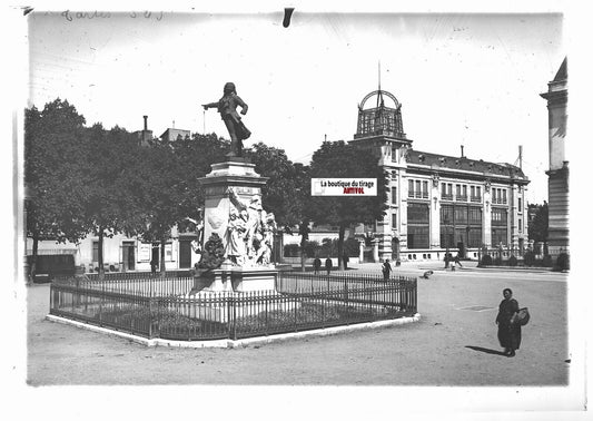 Plaque verre photo positif noir & blanc 13x18 cm, Tarbes, statue de Danton